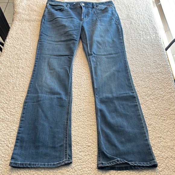 Old Navy Blue Mid-Rise Boot Cut Jeans - Picture 1 of 3